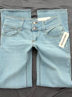 bdg low rise flare denim jean with stretch - 27